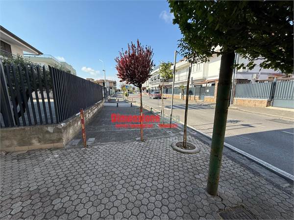 Locale commerciale in Affitto a Nola
